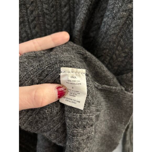 Vince Womens Cable Knit Sweater Small Gray Yak Wool Blend  Lightweight - Picture 2 of 6